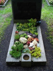 Grabgestaltung Alpinum Sonderanlage